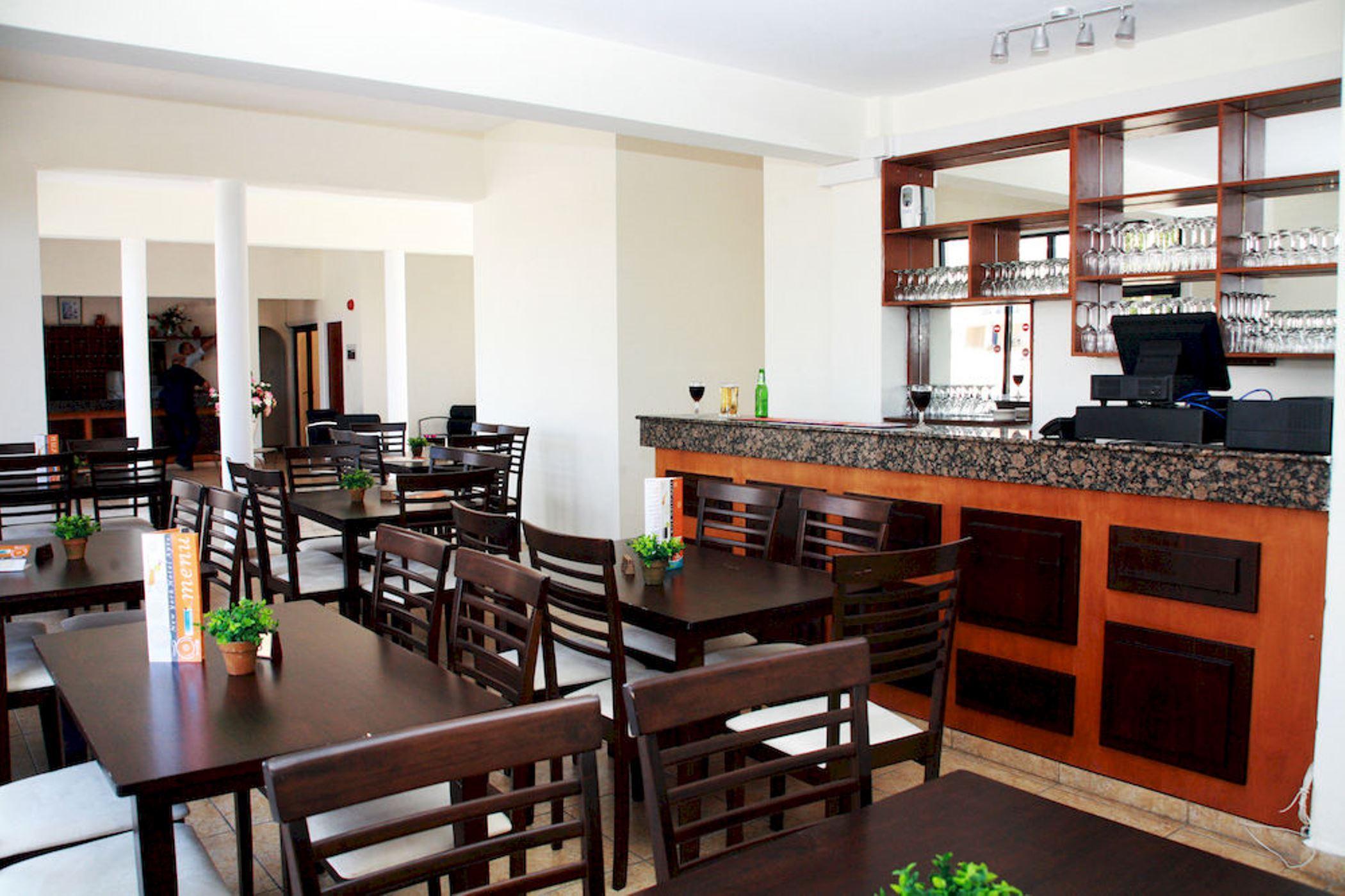 New York Plaza Hotel Apartments Paphos Buitenkant foto